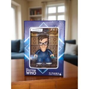 New Titan Vinyl Collectible Figure-Doctor Who "10th Doctor" With Glasses 4.5"